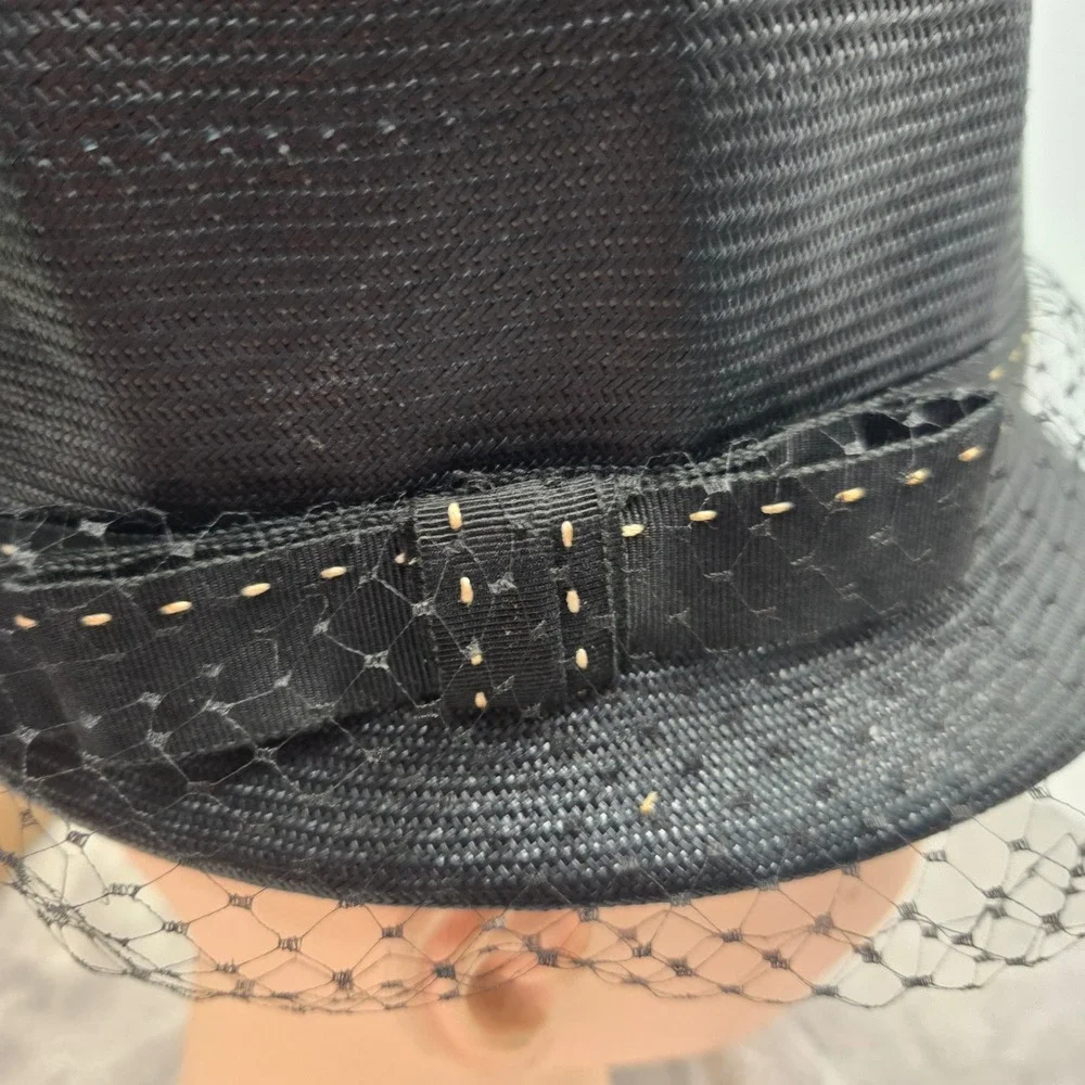 Vintage Black Straw Pillbox Hat with Veil Union Made USA Mid Century Medium - Picture 6 of 8